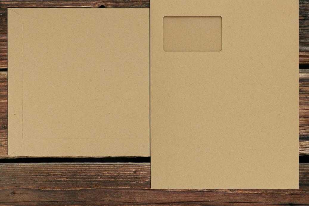 Versandtaschen mit Fenster C4 229x324 mm Selbstklebend Braun 110 g/qm